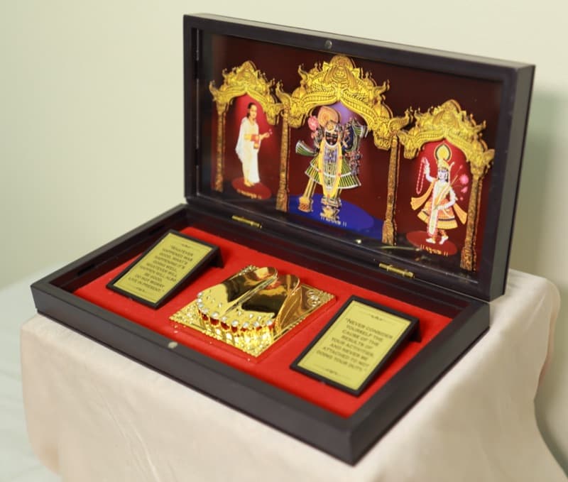 Pooja Peti / Pocket Mandir