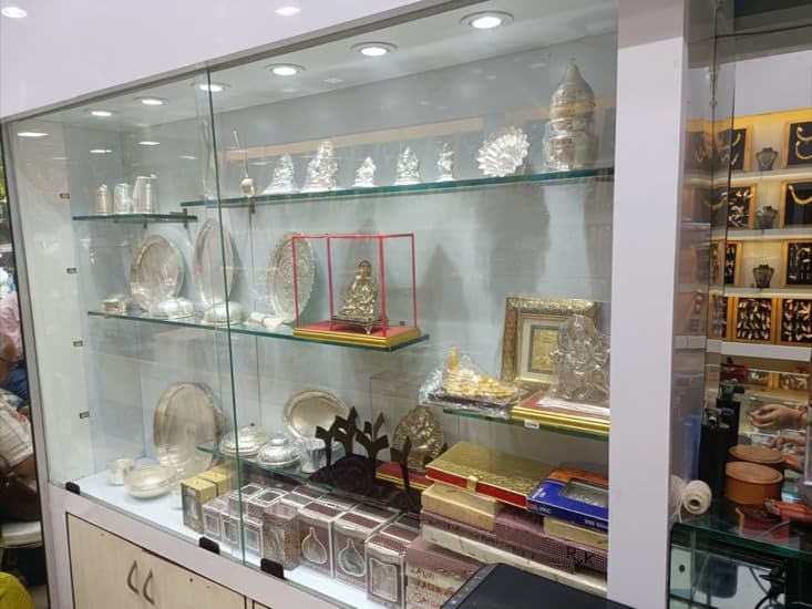 Swarn Shikhar Jewelry Store Interior - Mumbai